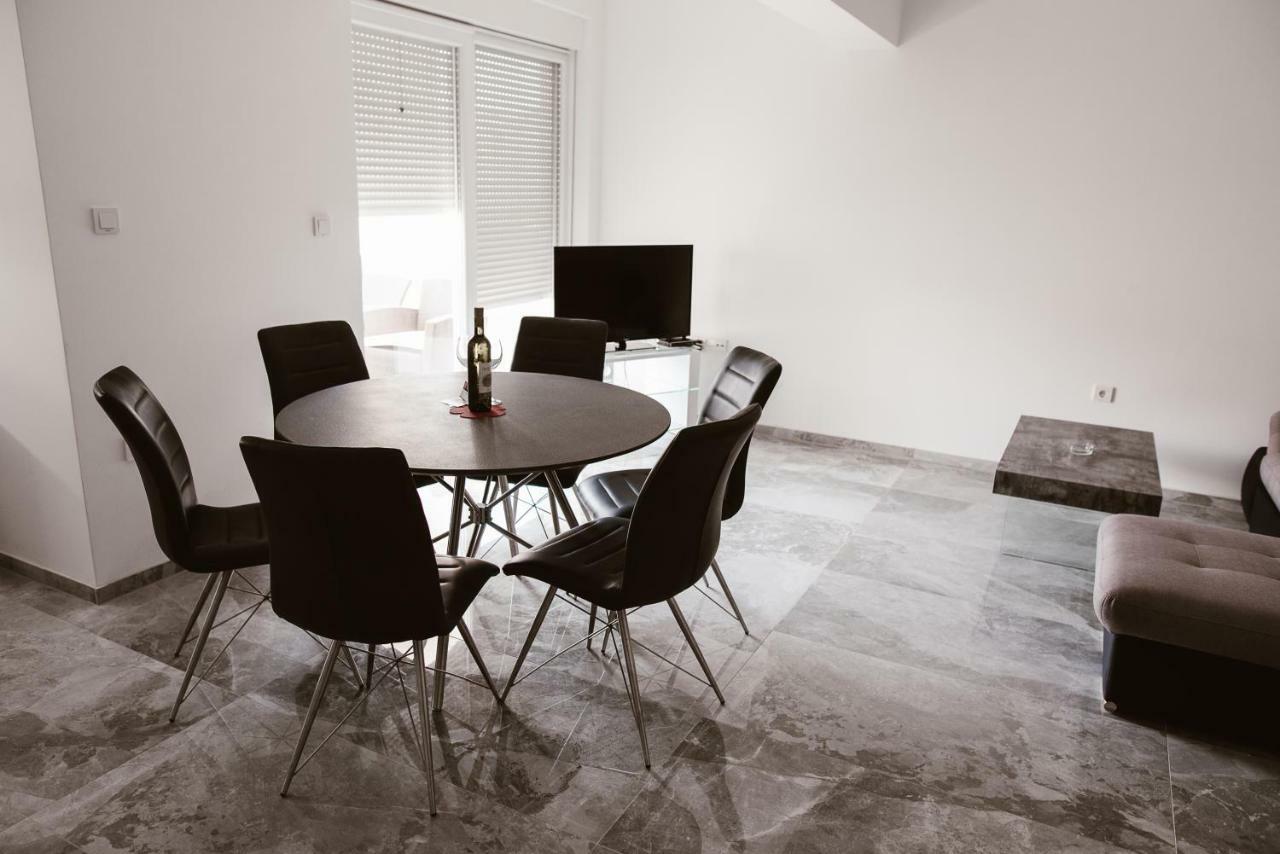 The Nikolic Suites - Villa Woegenstein Tribalj Kültér fotó