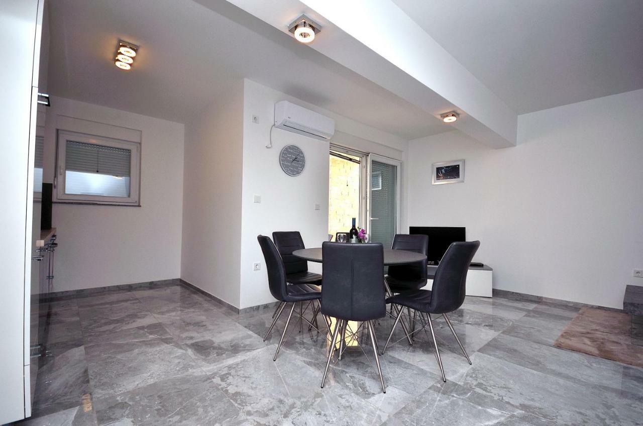 The Nikolic Suites - Villa Woegenstein Tribalj Kültér fotó